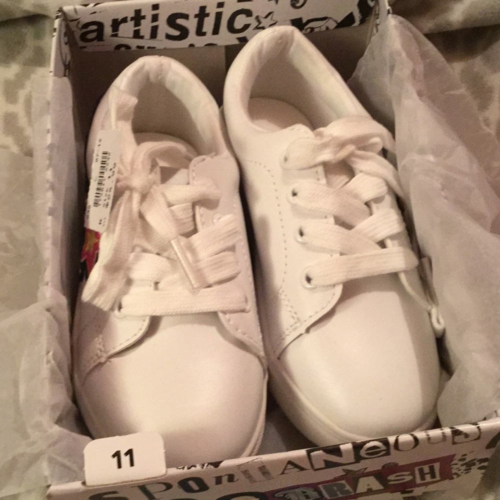 Brash girls shoes